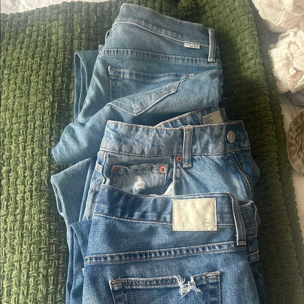 MOTHER Women's Cropped Jeans in Classic Blue
